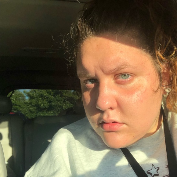 my name is ashlyn but that’s kinda irrelevant 💀 - Picture 2 of 5